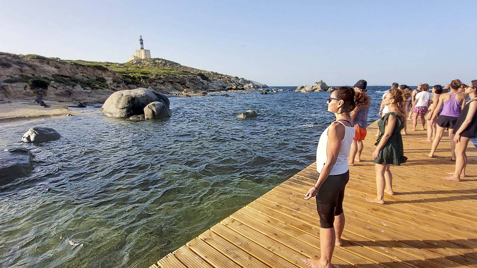 Sessione di MindfulYoga sull'Isola dei Cavoli, Villasimius - Sardegna